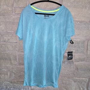 Nike Dri-Fit Women's T-Sirt, Size M/L. NWT.